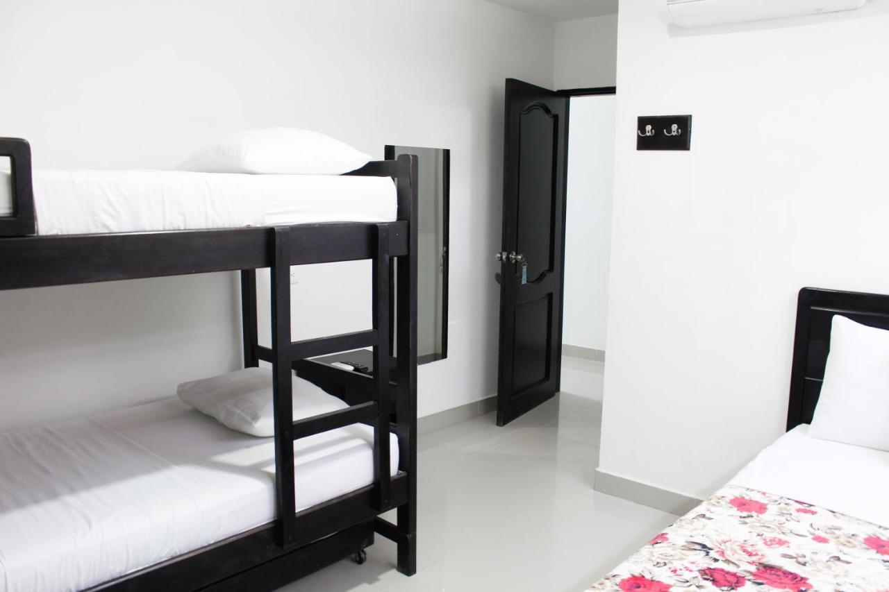 Hostal Vina Del Mar Taganga Buitenkant foto