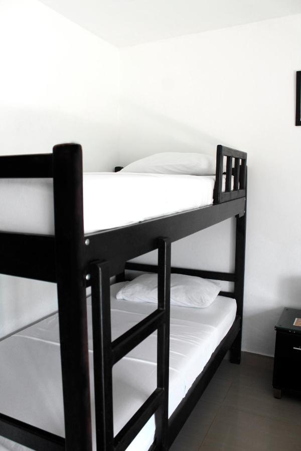 Hostal Vina Del Mar Taganga Buitenkant foto