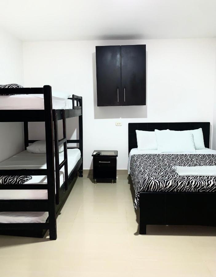 Hostal Vina Del Mar Taganga Buitenkant foto